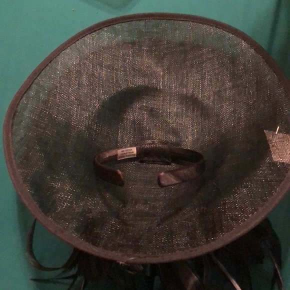 Black Hat - Picture 2 of 2